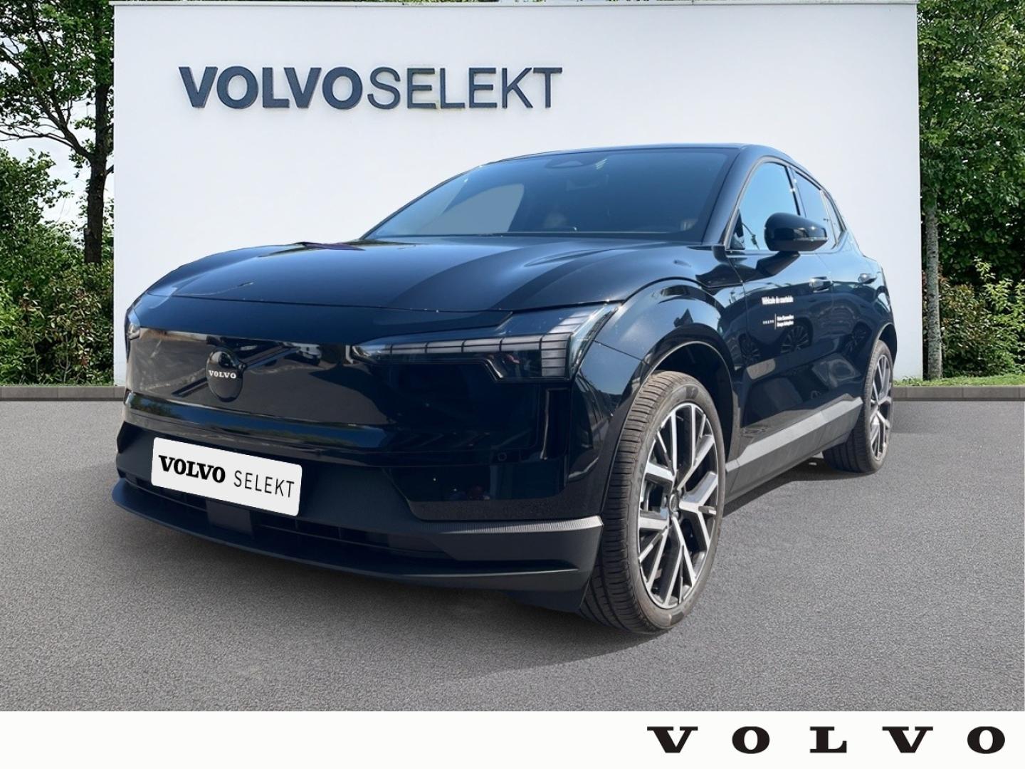 VOLVO EX30 P5 Long Range 272ch 69kWh Black Edition